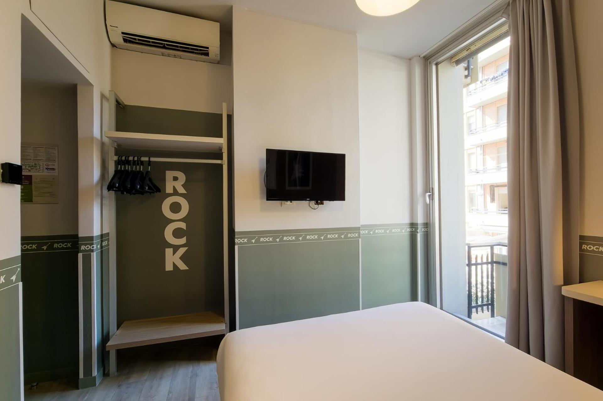Hotel Nologo Генуя Экстерьер фото